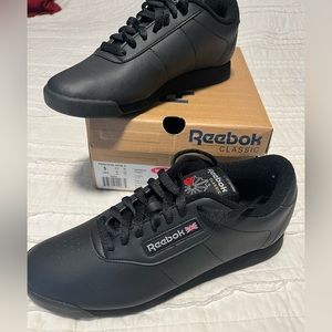 Women’s Reebok princess style retro sneaker